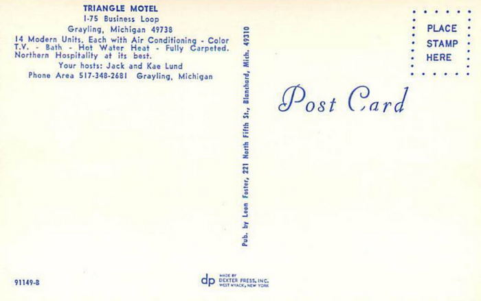 Bakers Triangle Motel (Casons Triangle Motel, Hulls Triangle Motel) - Old Postcard (newer photo)